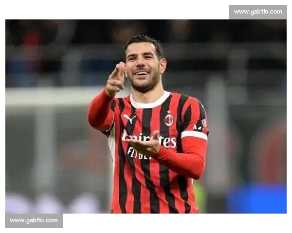 罗马诺确认：利雅得新月敲定特奥转会，2500 万欧 + 2000 万欧年薪创纪录