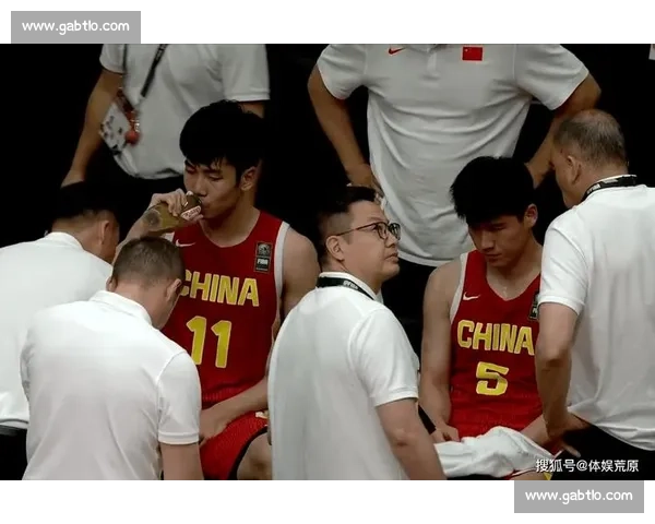 国青半场溃败斯洛文尼亚！前板失守 + 联防崩盘，张博源郇斯楠双星难救主