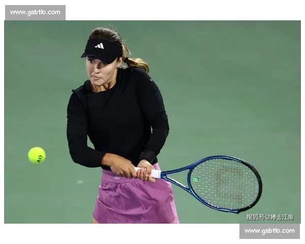 斯瓦泰克回应排名波动:专注训练,低谷中积蓄反弹力量