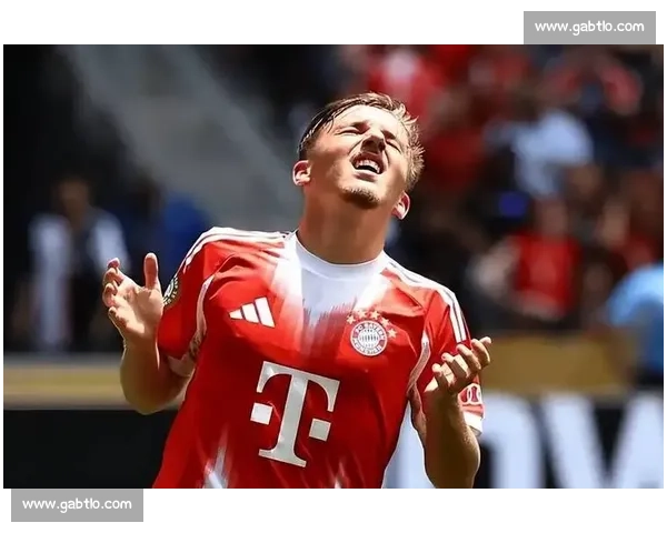 格雷茨卡闪击世界波 + 9.8 分！拜仁中场教科书级表现